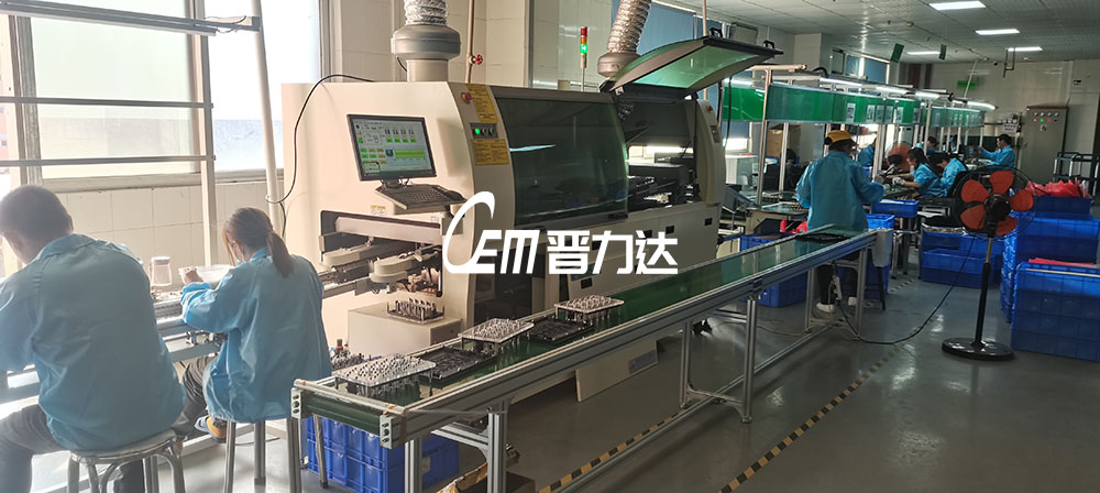 波峰焊助焊剂喷涂使用压力罐或水压供液有什么区别？