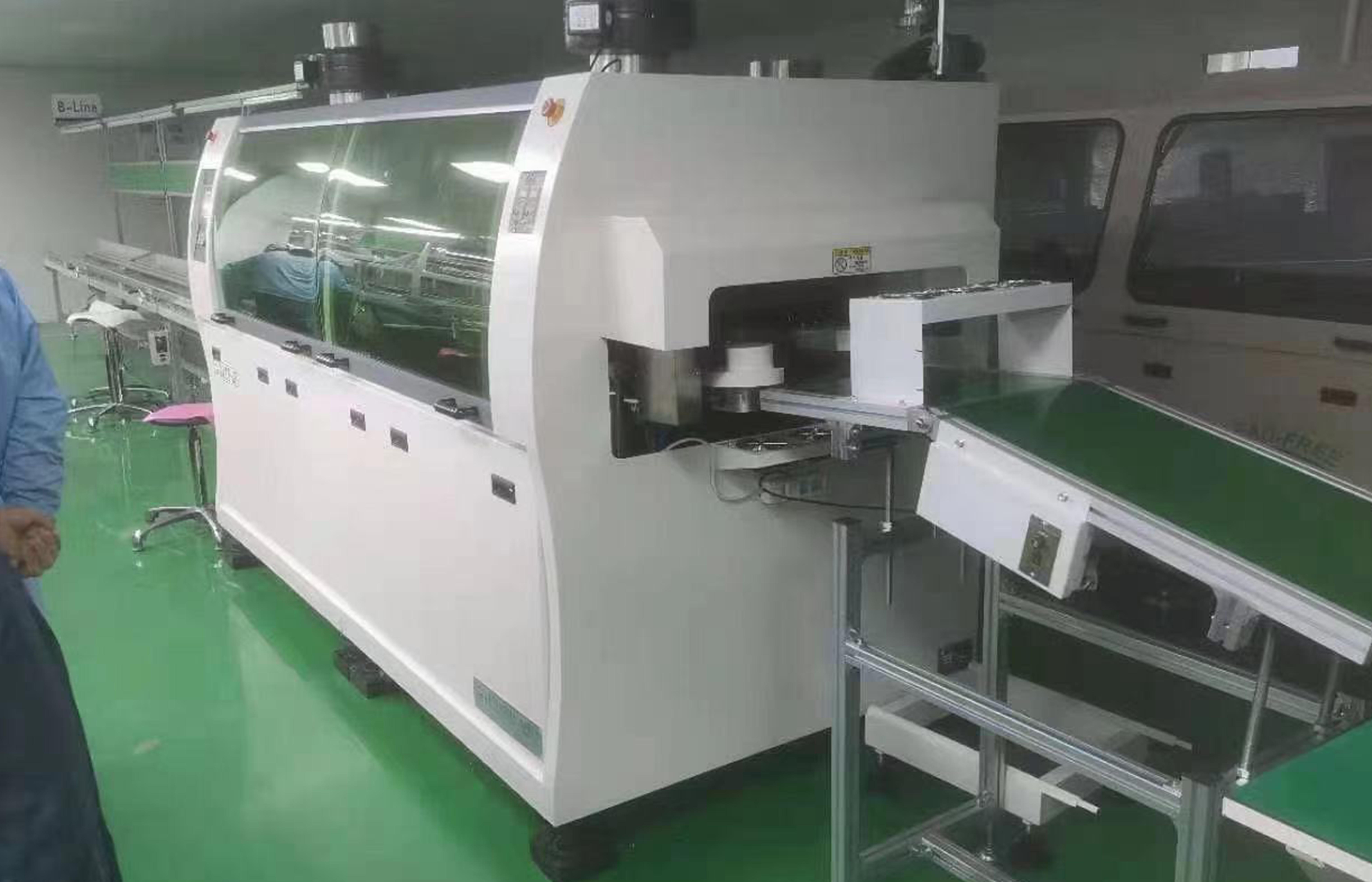 为什么选择这款波峰焊，它具有哪些特点?​